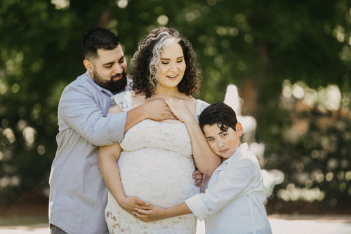 Pregnancy photo shoot with husband Stephen and son Zacarias
